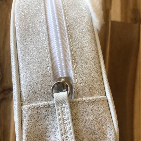 Bath & Body Works Crowned Polar Bear Silver Glitter Cosmetic mini Bag - Picture 3 of 4